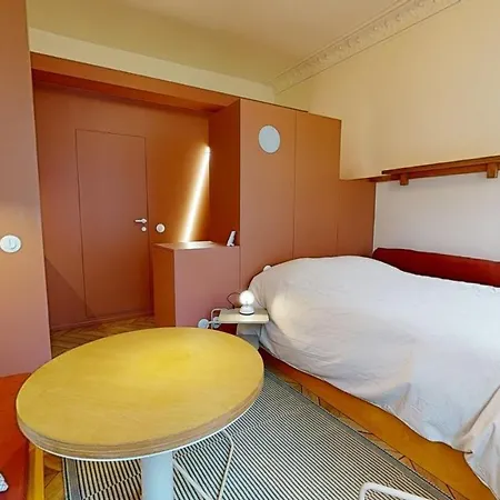Joivy Premium Flats In The Heart Of The 9th Arr, Near Moulin Rouge * Париж