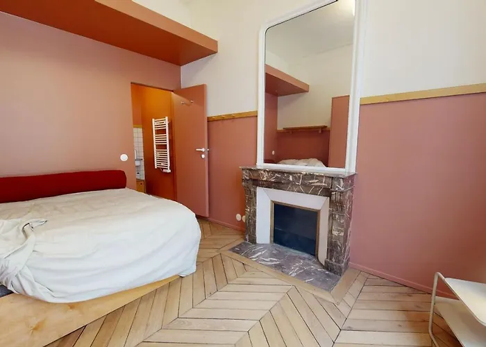 Joivy Premium Flats In The Heart Of The 9th Arr, Near Moulin Rouge * Париж