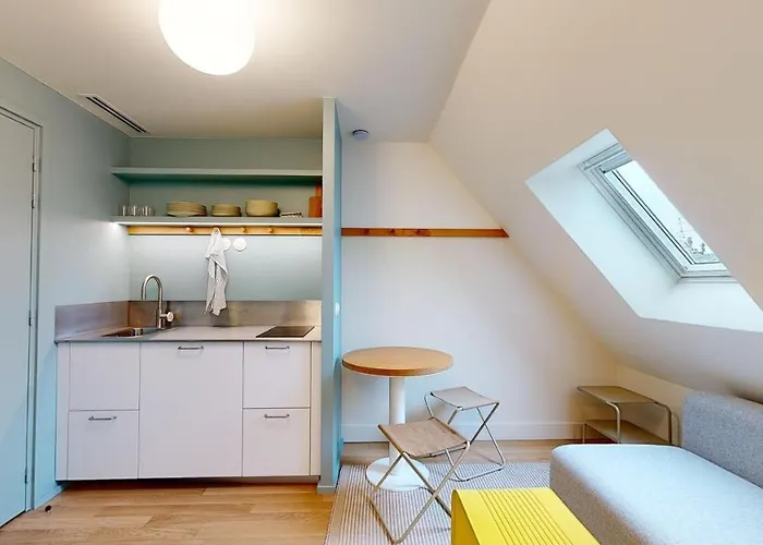 Joivy Premium Flats In The Heart Of The 9th Arr, Near Moulin Rouge Париж
