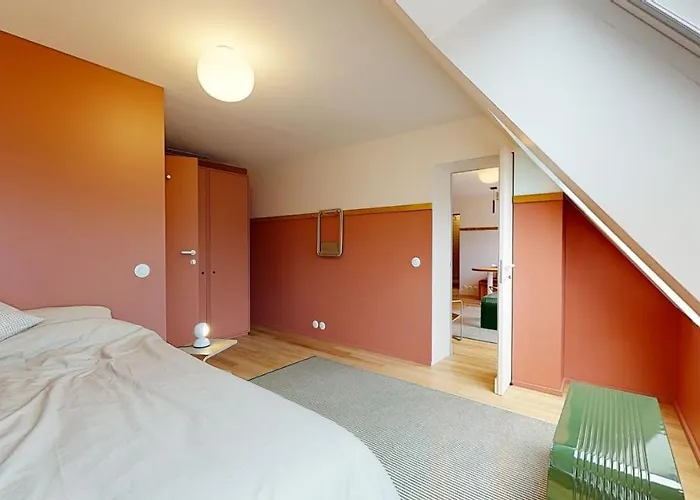 Joivy Premium Flats In The Heart Of The 9th Arr, Near Moulin Rouge * Париж